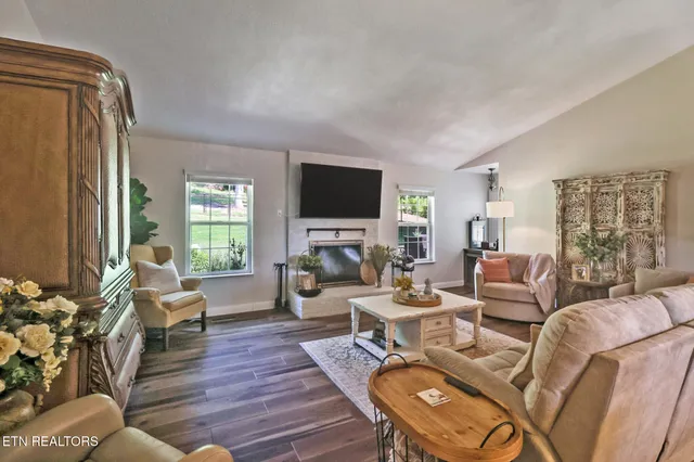 $799,500 | 4790 Roane State Highway, Rockwood, TN 37854