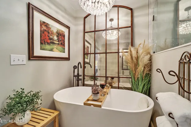 $799,500 | 4790 Roane State Highway, Rockwood, TN 37854