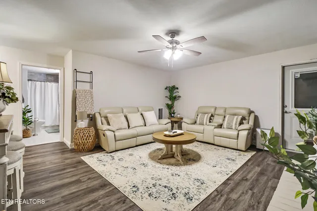 $799,500 | 4790 Roane State Highway, Rockwood, TN 37854