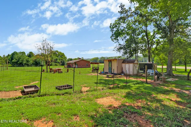 $799,500 | 4790 Roane State Highway, Rockwood, TN 37854