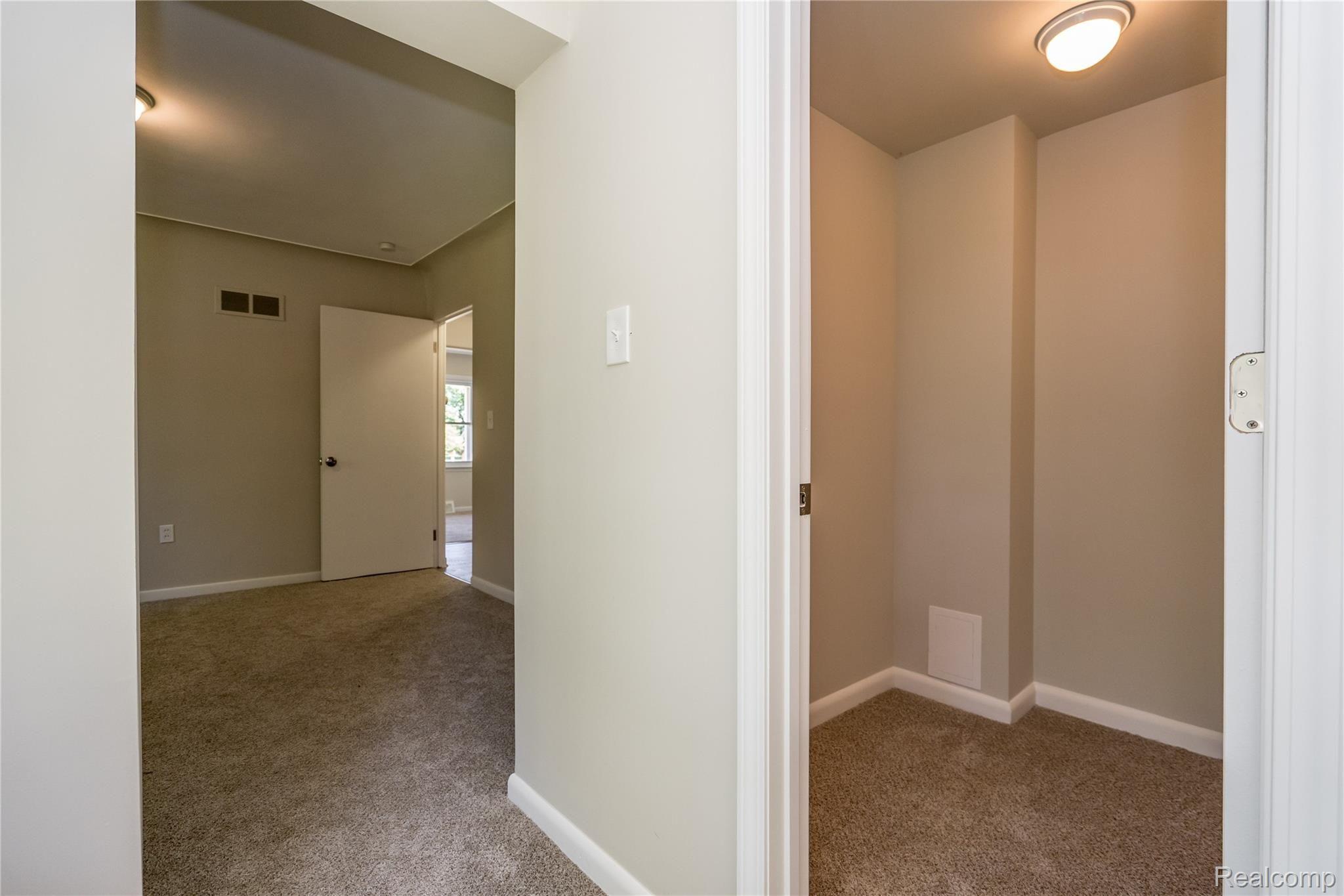 18320 21 Mile Road Macomb, MI 48044 - Photo 61 of 99 DSC03234.jpg