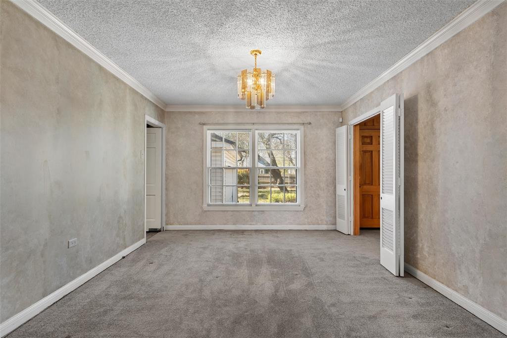 3117 Colcord Avenue Waco, TX 76707 - Photo 7 of 26 a view of an empty room with a window