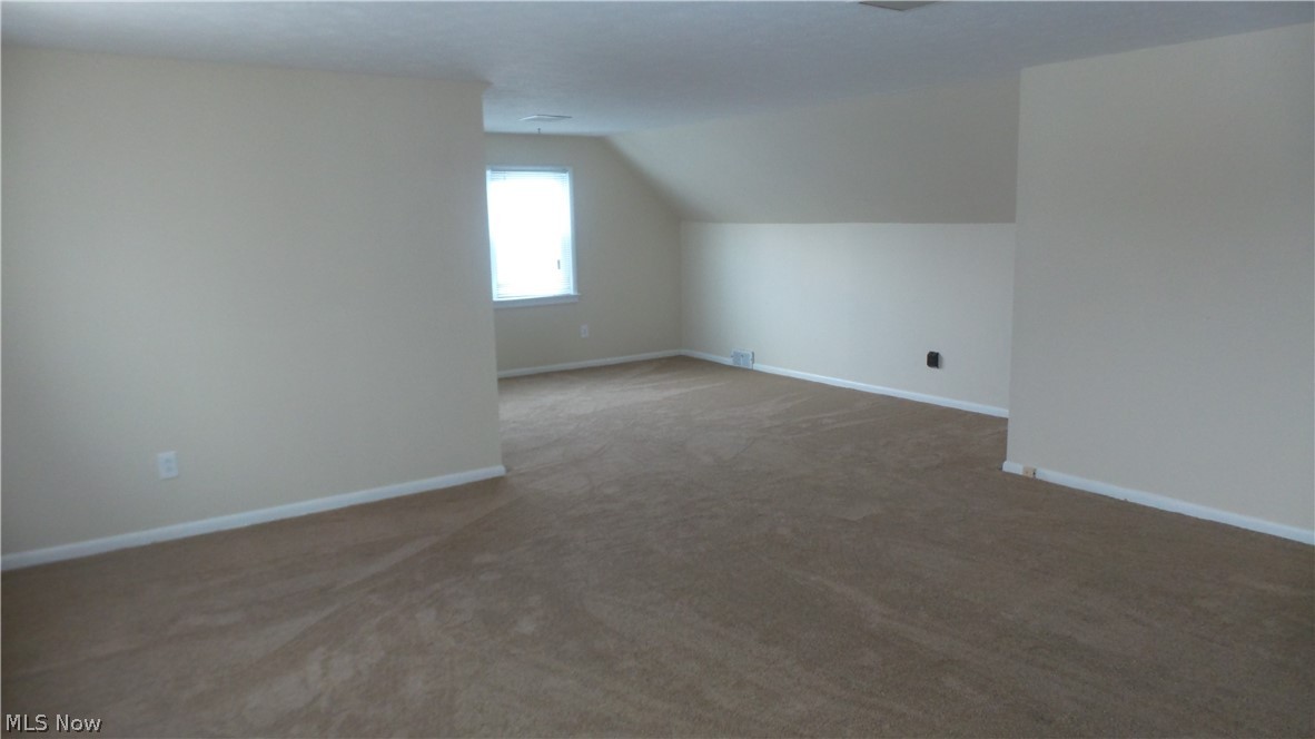 4118 Stonehaven Road Cleveland, OH 44121 - Photo 17 of 29
