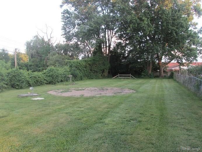 2270 Lindell Road Sterling Heights, MI 48310 - Photo 28 of 35