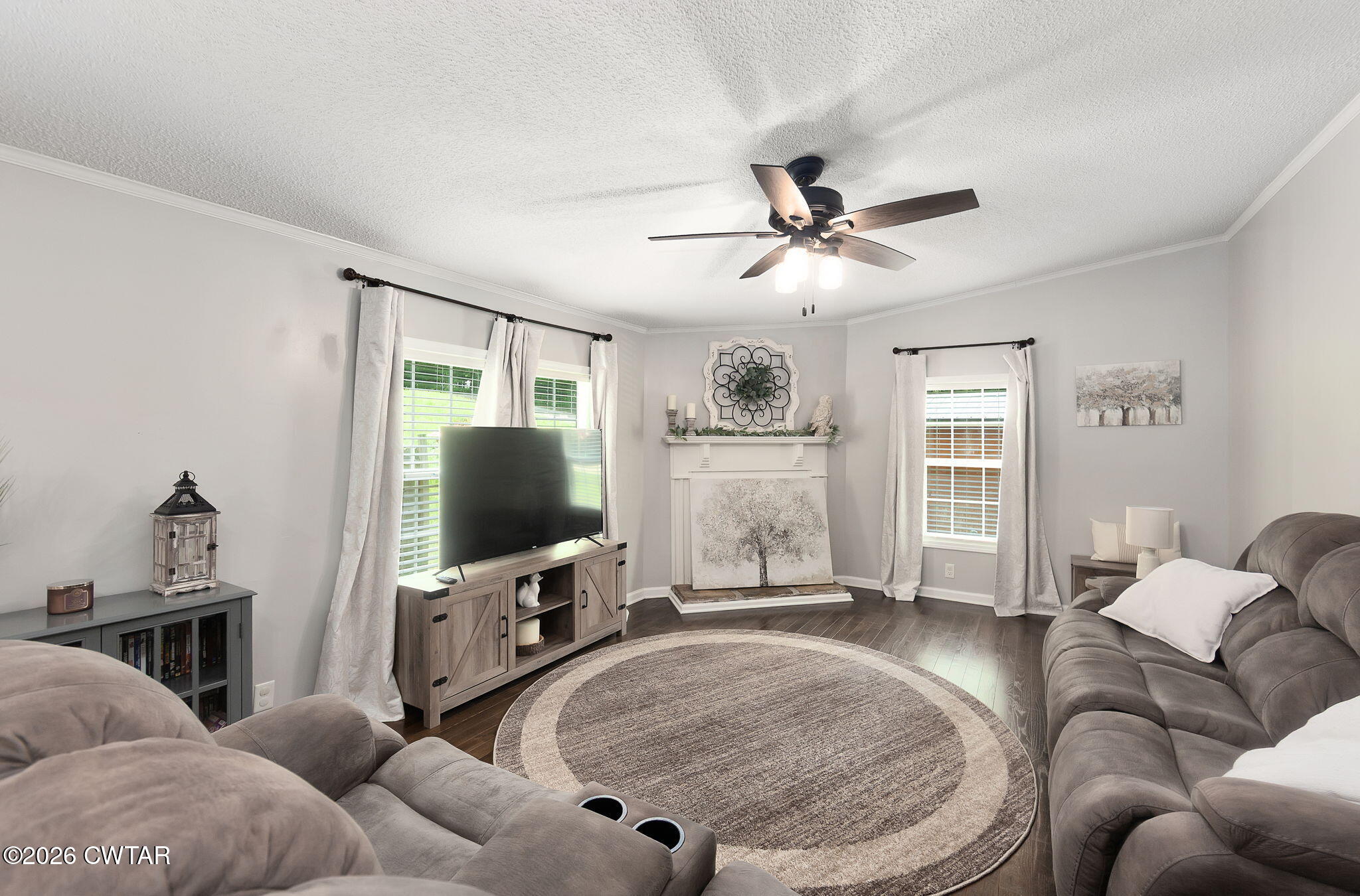 468 Red Lane Jackson, TN 38301 - Photo 5 of 17 Living Room
