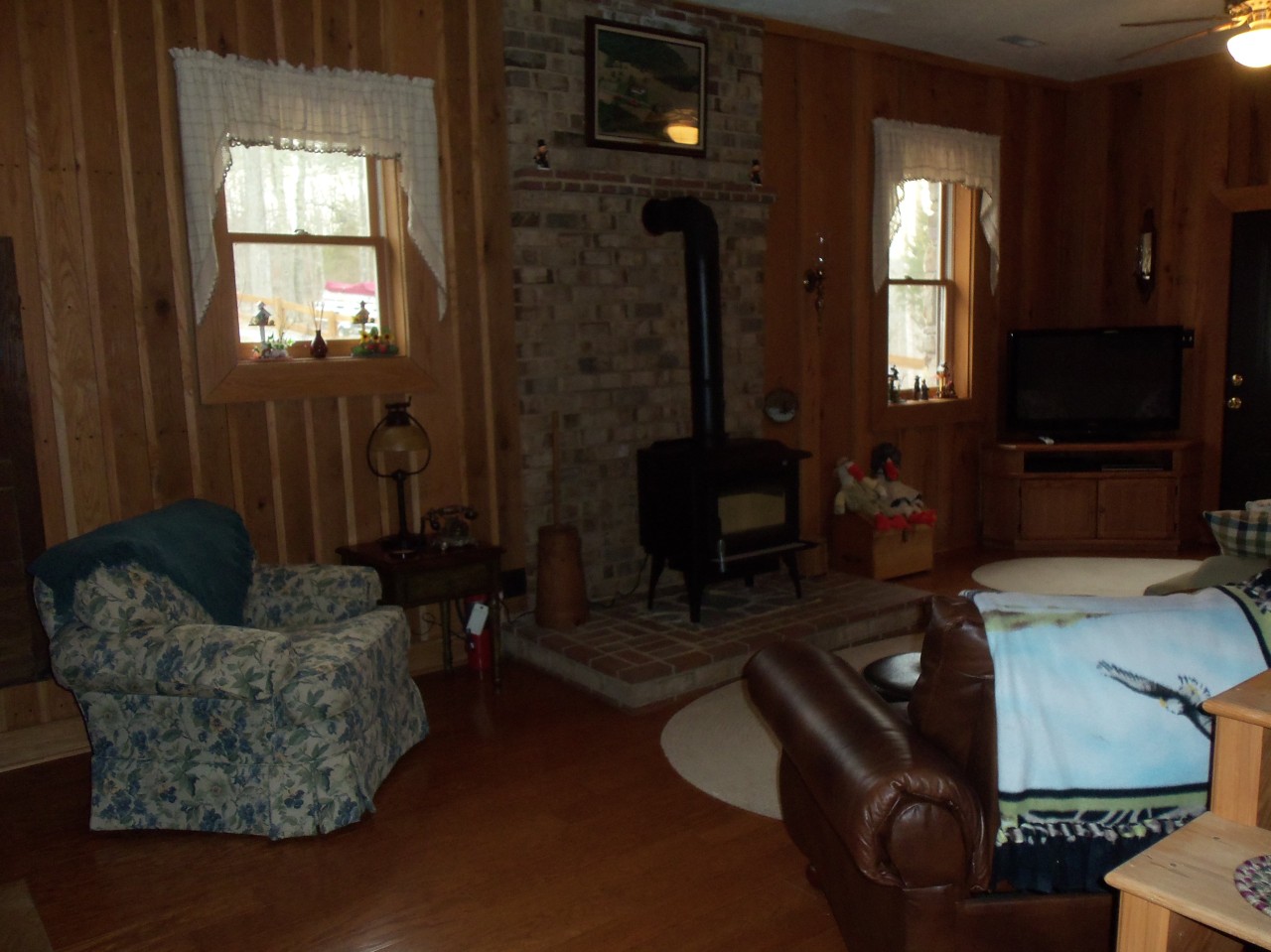 4963 Altice Road Moneta, VA 24121 - Photo 37 of 69 beautiful family room