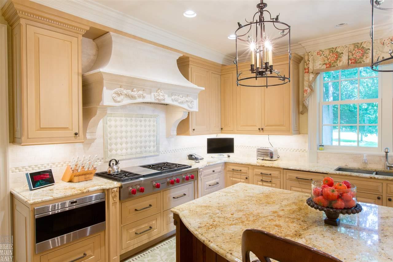 625 Lake Shore Road Grosse Pointe, MI 48236 - Photo 15 of 59 50021543-14.JPG