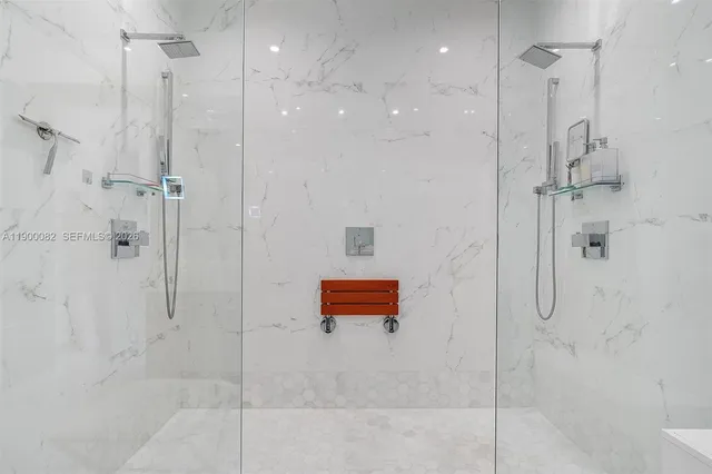 $17,000 | 900 Brickell Key Boulevard, Unit 3103, Miami, FL 33131