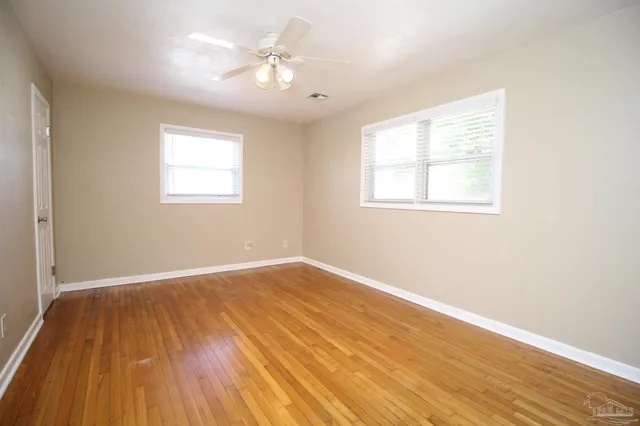 $1,950 | 4810 Creighton Road, Pensacola, FL 32504