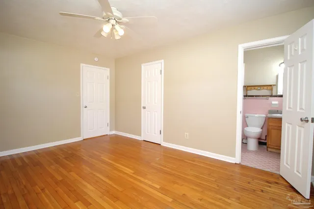 $1,950 | 4810 Creighton Road, Pensacola, FL 32504