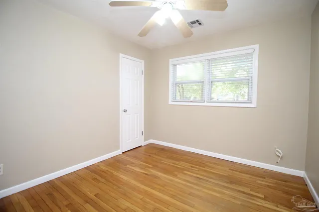 $1,950 | 4810 Creighton Road, Pensacola, FL 32504