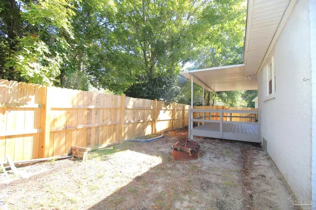 $1,950 | 4810 Creighton Road, Pensacola, FL 32504