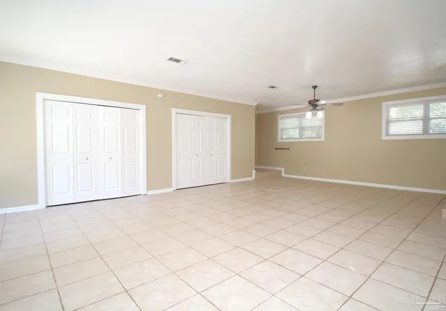 $1,950 | 4810 Creighton Road, Pensacola, FL 32504