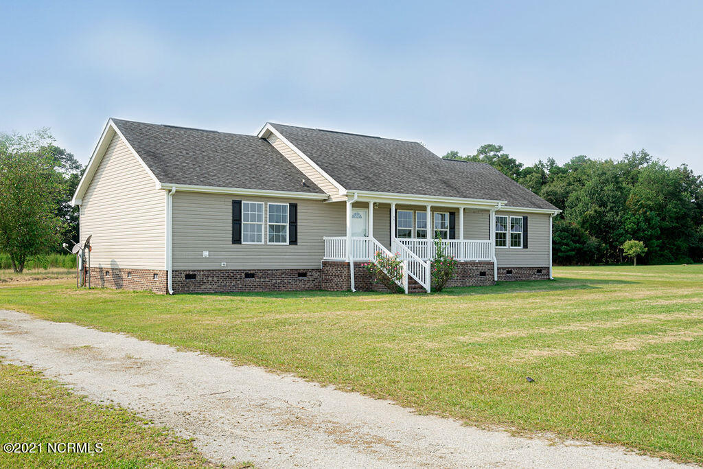 351 Sand Ridge Road Pink Hill, NC 28572 - Photo 2 of 44 DSC00835