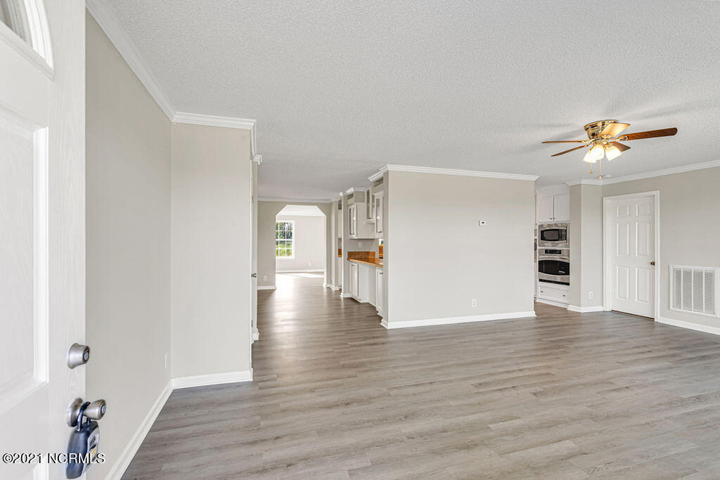 351 Sand Ridge Road Pink Hill, NC 28572 - Photo 3 of 44 DSC00884
