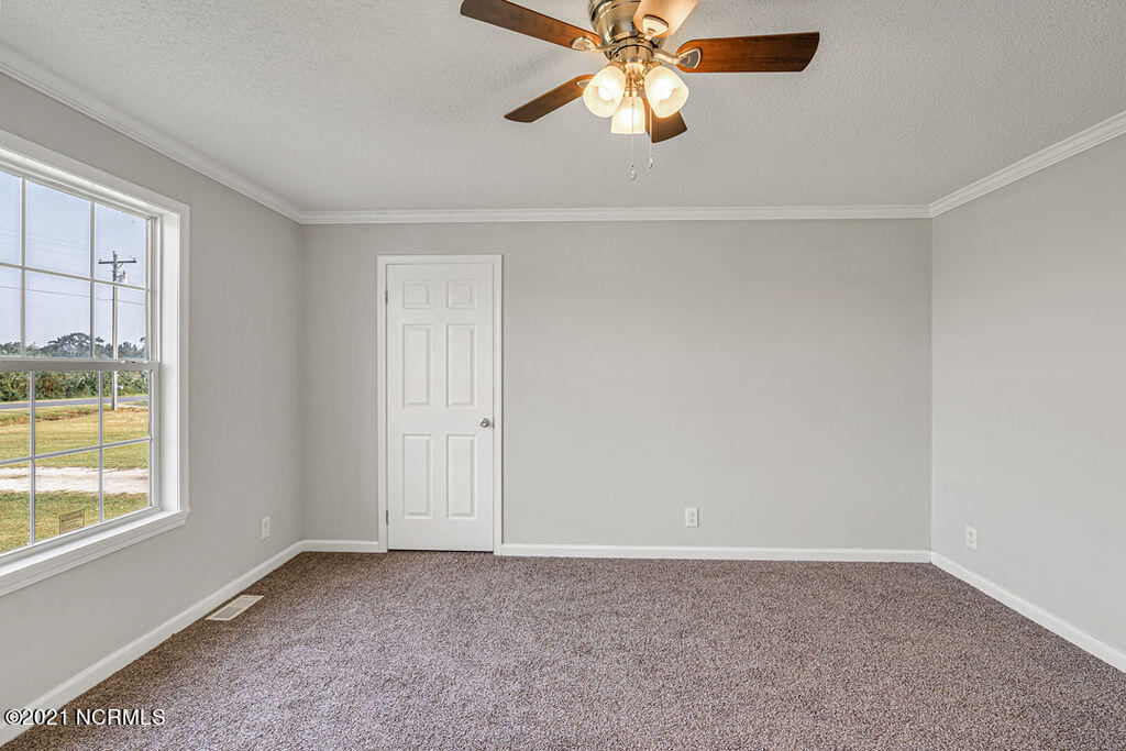 351 Sand Ridge Road Pink Hill, NC 28572 - Photo 33 of 44 DSC01128