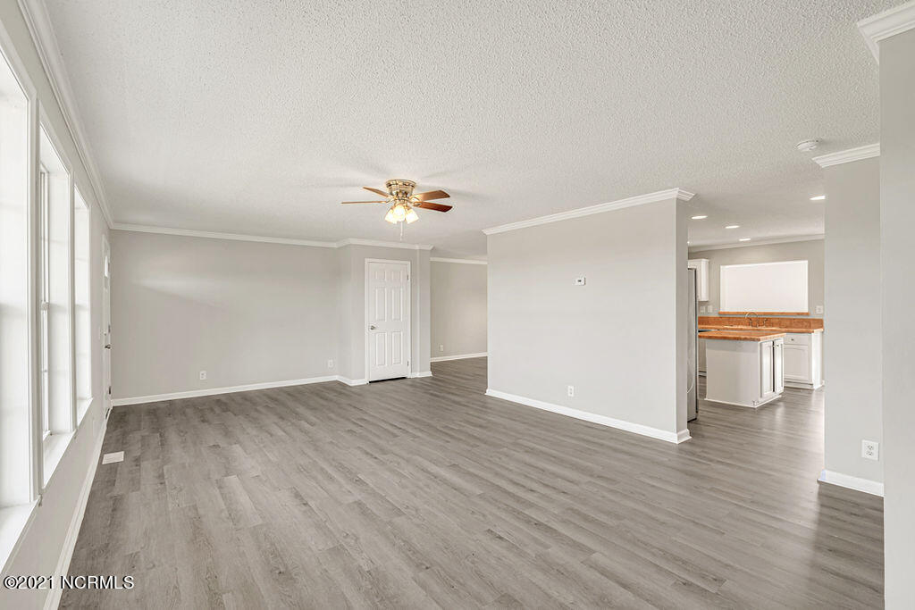351 Sand Ridge Road Pink Hill, NC 28572 - Photo 5 of 44 DSC00898