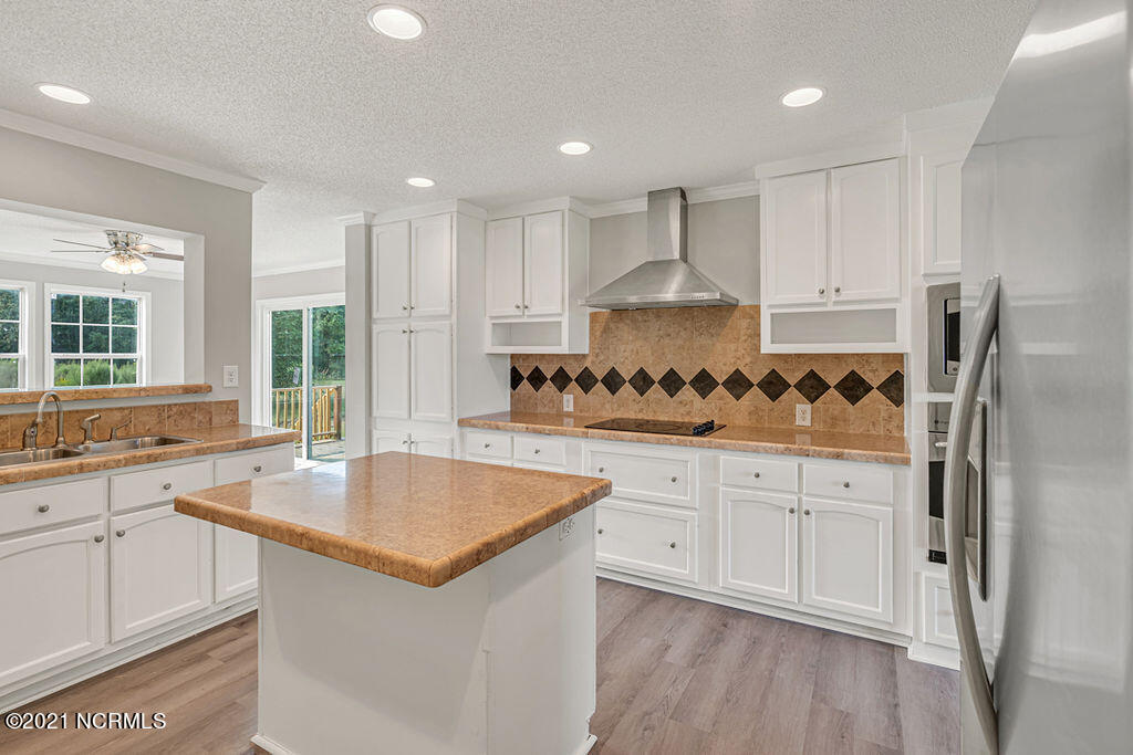 351 Sand Ridge Road Pink Hill, NC 28572 - Photo 10 of 44 DSC00933