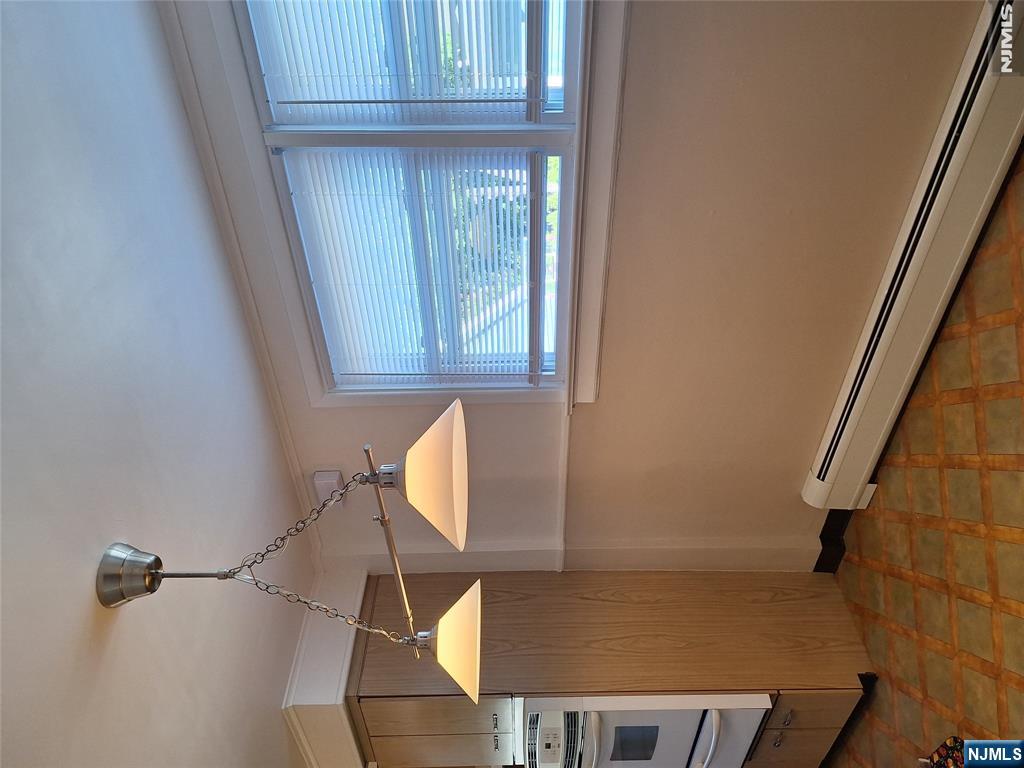 829 Elm Avenue Ridgefield, NJ 07657 - Photo 11 of 13