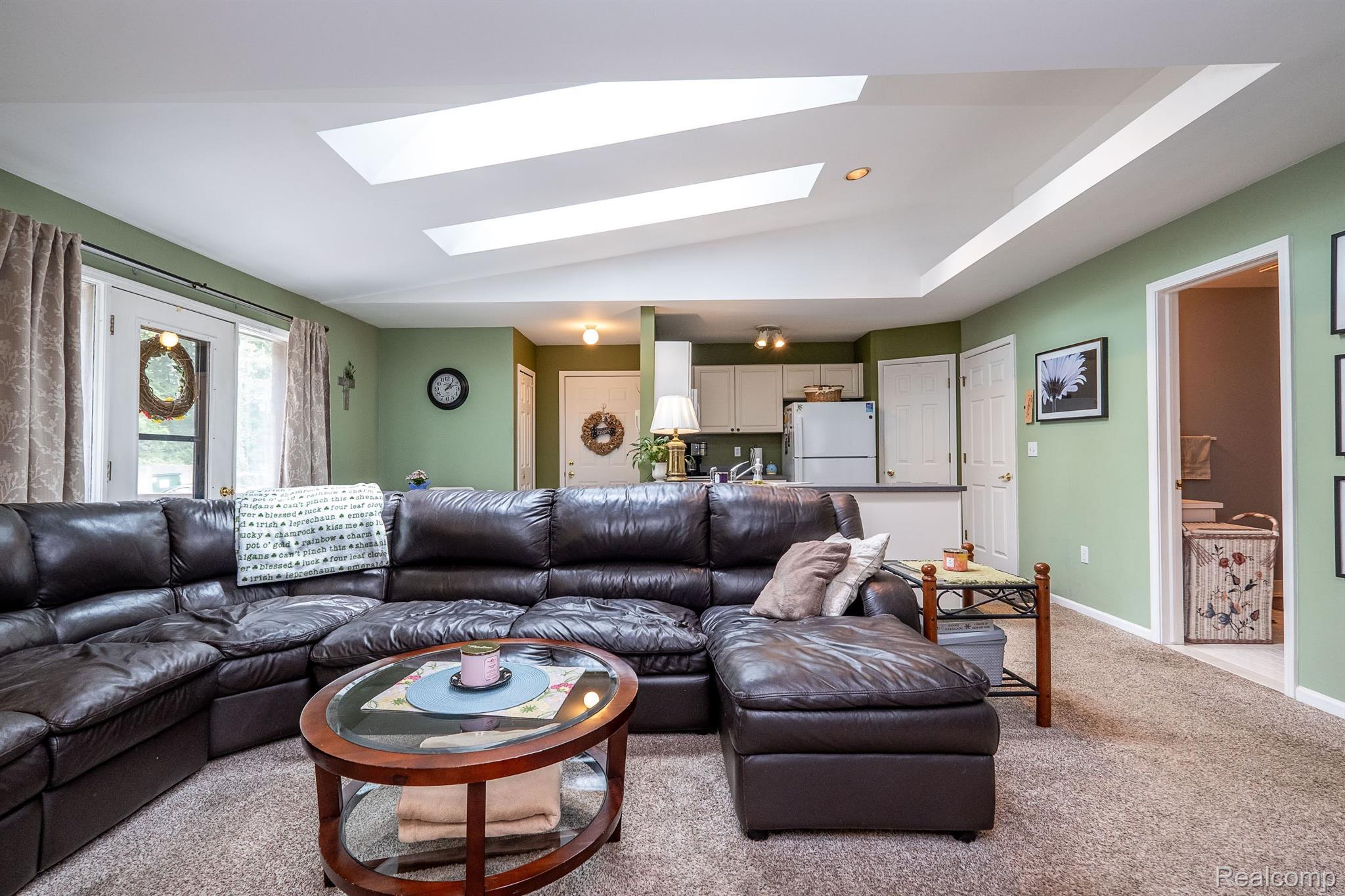 33821 Hooker Road New Baltimore, MI 48047 - Photo 11 of 30 Gallery Image 11