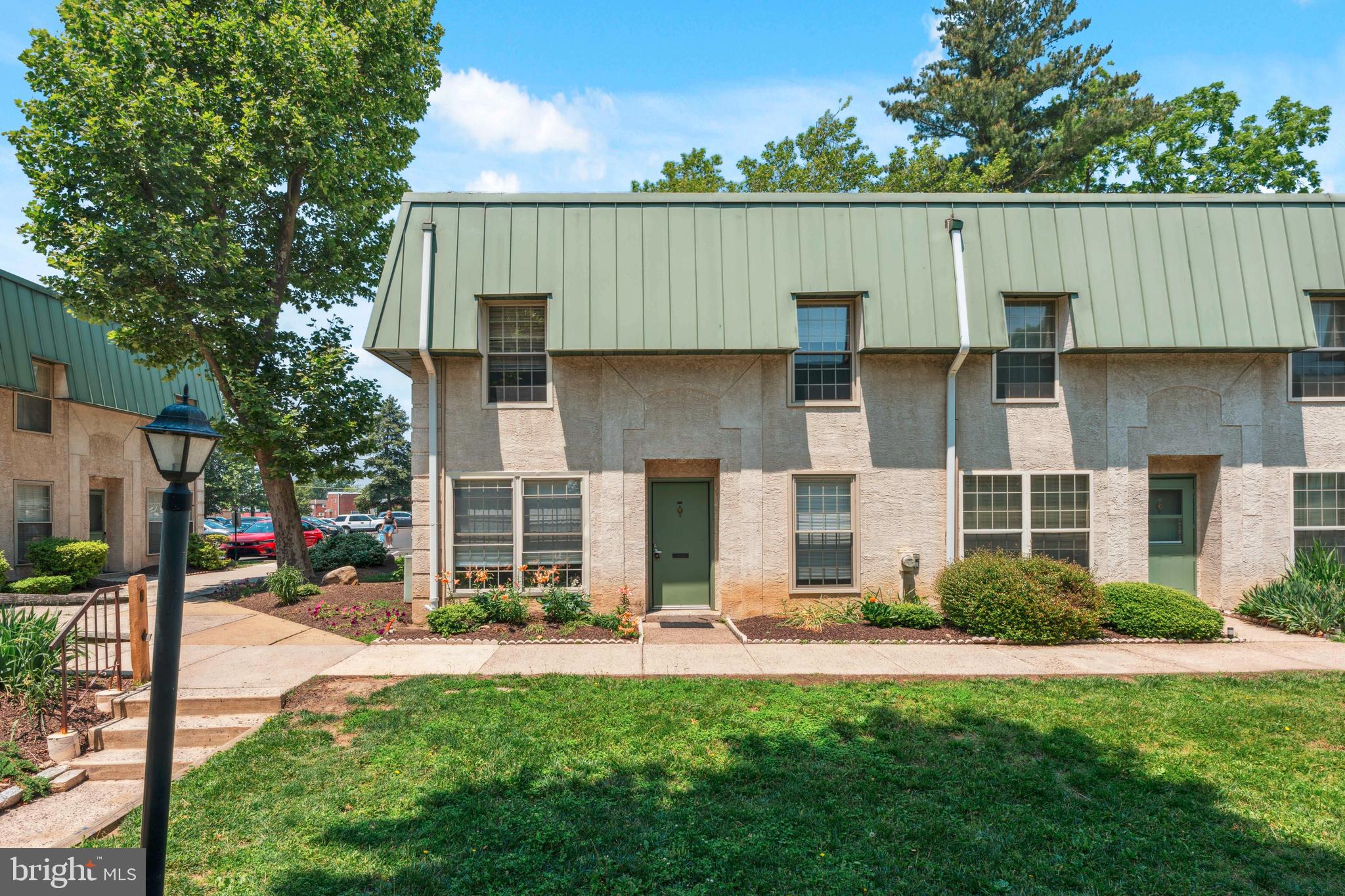441 Tomlinson Road, Unit H1 Philadelphia, PA 19116 - Photo 1 of 21