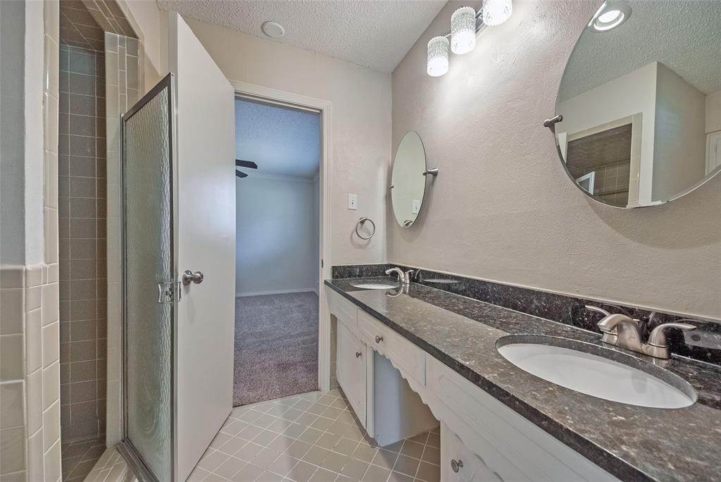 6123 Rincon Way Dallas, TX 75214 - Photo 29 of 34