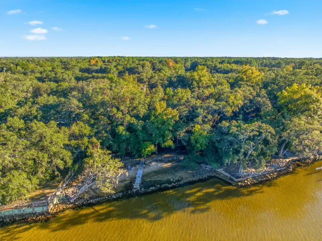 $309,900 | 0 Oak Harbor Drive, Navarre, FL 32566