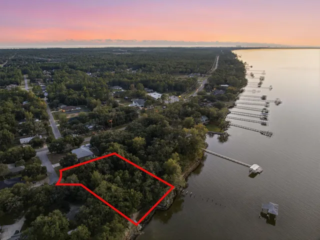 $309,900 | 0 Oak Harbor Drive, Navarre, FL 32566