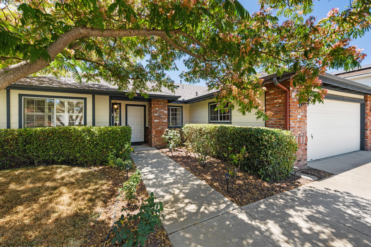 203 Vester Sted Solvang, CA 93463 - Photo 1 of 66 _ROY6001