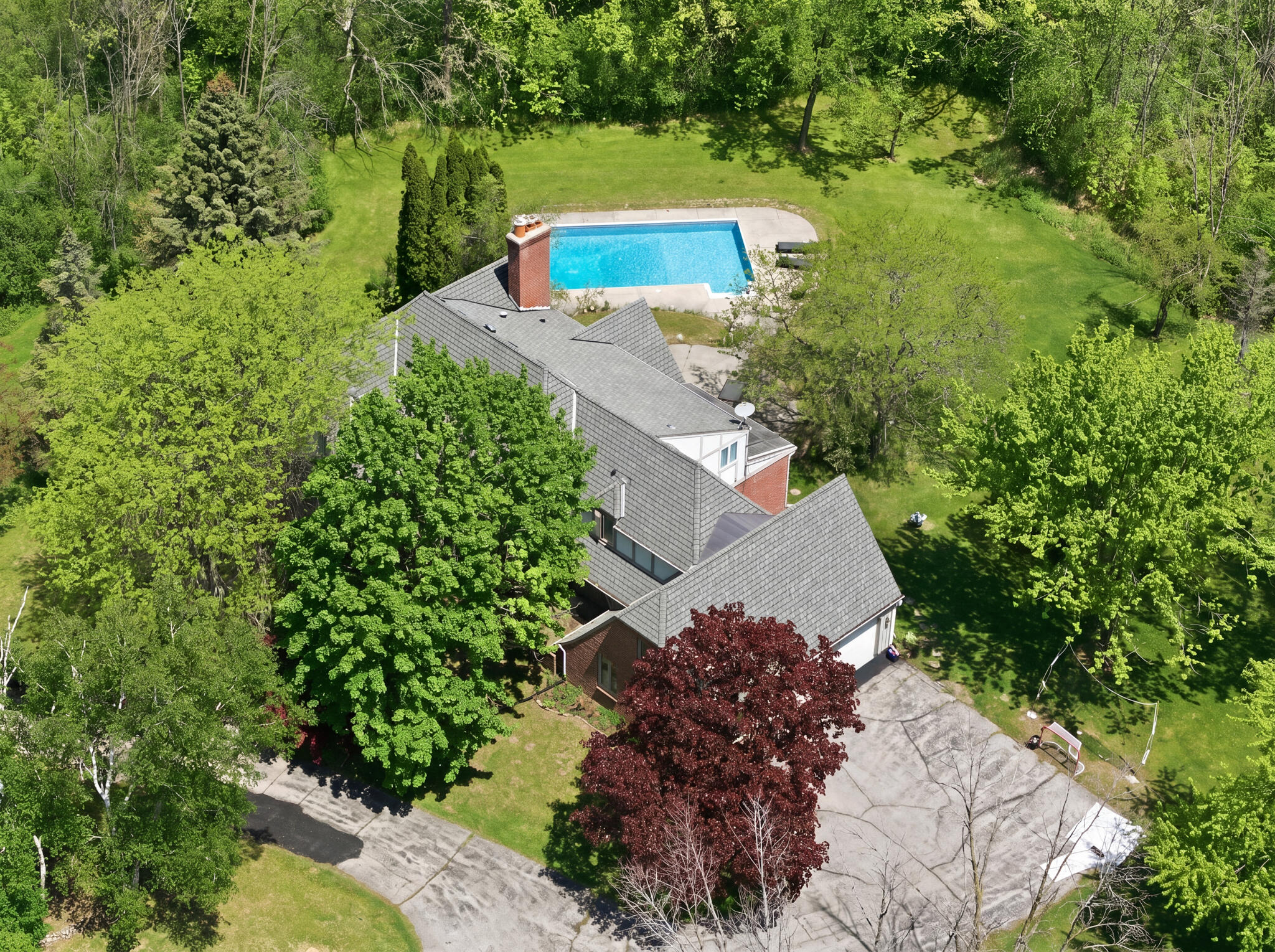 9090 North Green Brook Road River Hills, WI 53217 - Photo 51 of 53 DJI_20260523121026_0290_D_reedit_de06890