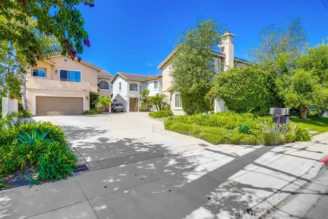 $1,775,000 | 1581 Orange Avenue, Costa Mesa, CA 92627