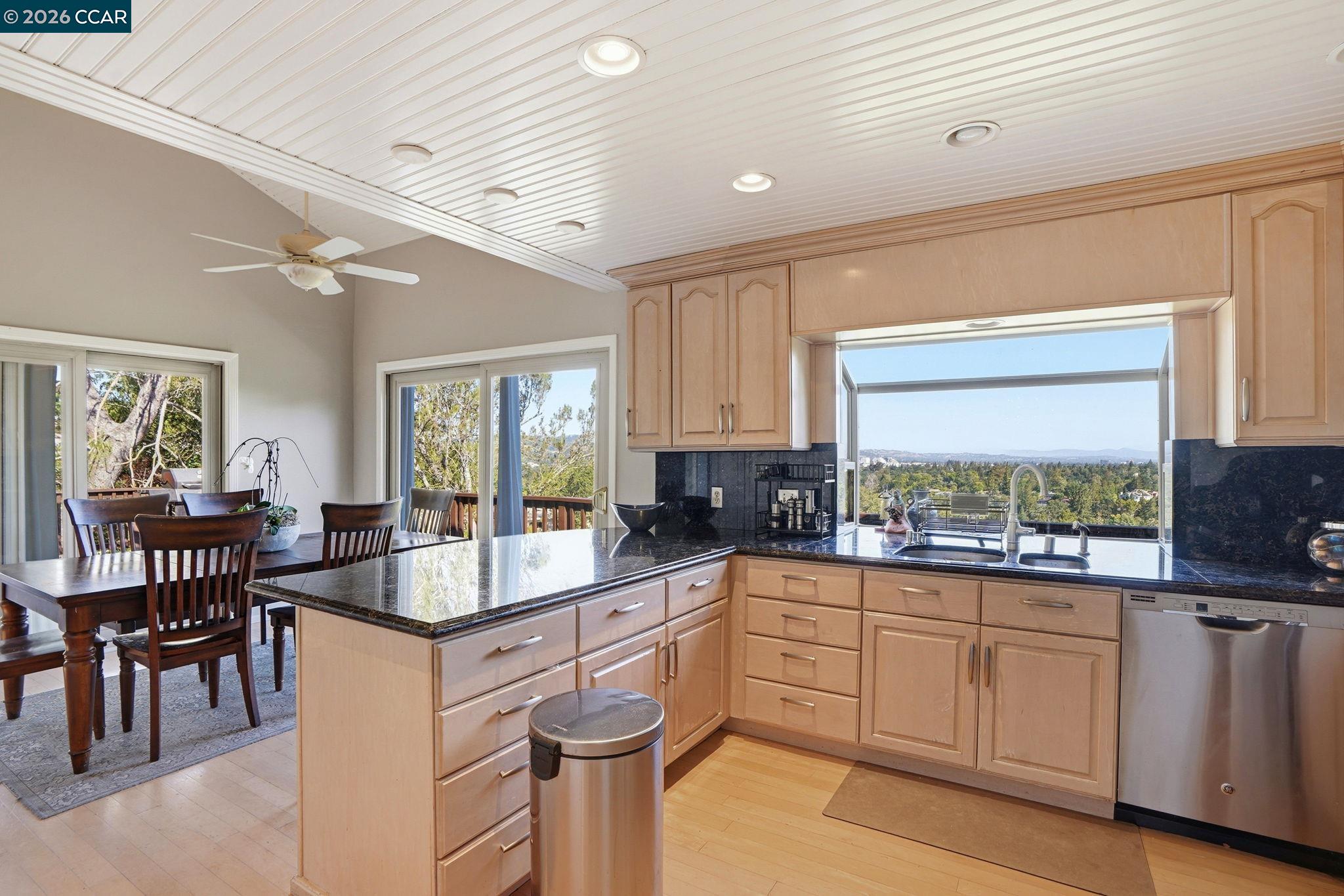 132 Rudgear Drive Walnut Creek, CA 94596 - Photo 15 of 61