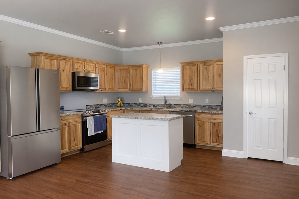 114 North Kansas Street Huntington, TX 75949 - Photo 4 of 18