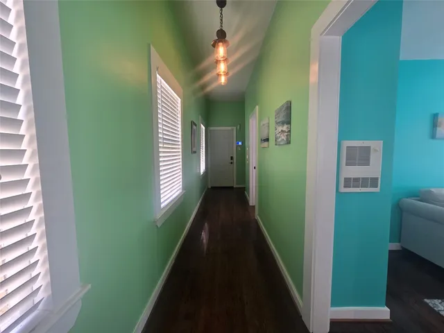 $1,450 | 1119 Broadway Avenue J, Unit 2, Galveston, TX 77550