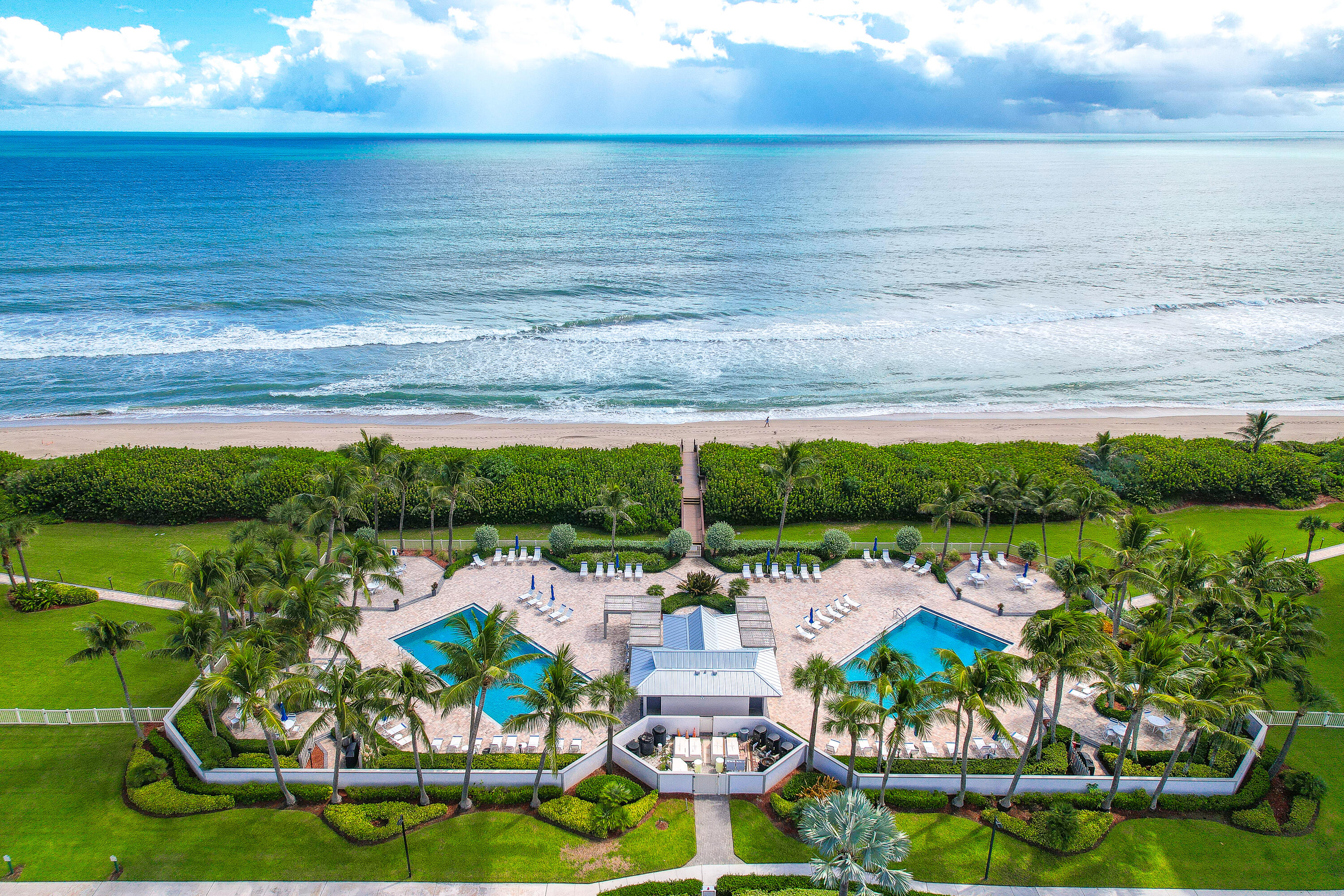 8800 South Ocean Drive, Unit 1102 Jensen Beach, FL 34957 - Photo 36 of 39 a view of a city