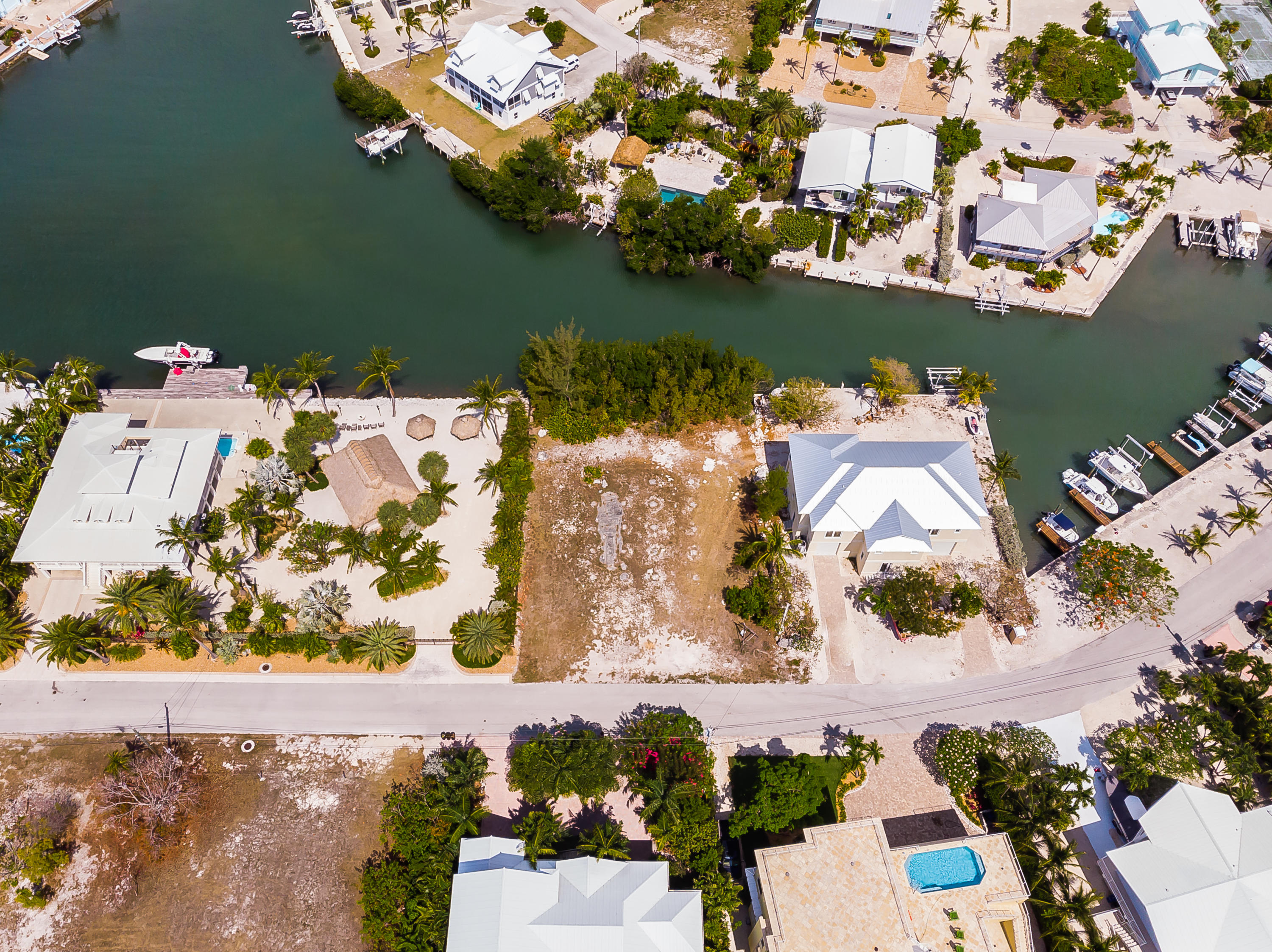 344 Stirrup Key Boulevard Marathon, FL 33050 - Photo 4 of 26 Aerial