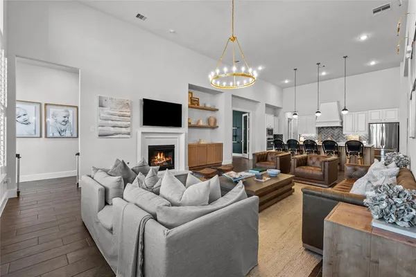 $4,700 | 1713 Waterlilly River Lane, League City, TX 77573