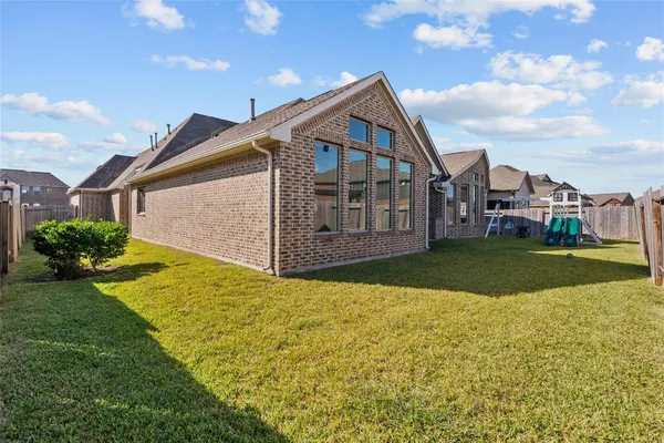 $4,700 | 1713 Waterlilly River Lane, League City, TX 77573