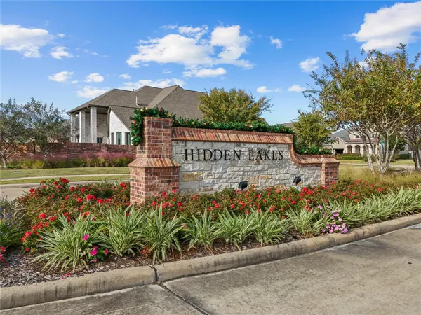 $4,700 | 1713 Waterlilly River Lane, League City, TX 77573