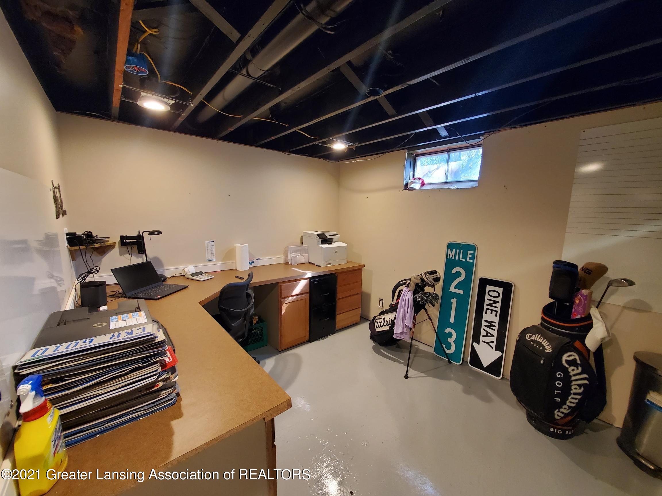 7480 Coleman Road East Lansing, MI 48823 - Photo 20 of 21 IN4