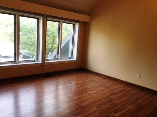 5 Tsienneto Road, Unit 3 Derry, NH 03038 - Photo 3 of 10