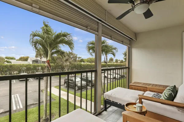 $2,400 | 629 Sea Pine Way, Unit D2, Greenacres, FL 33415