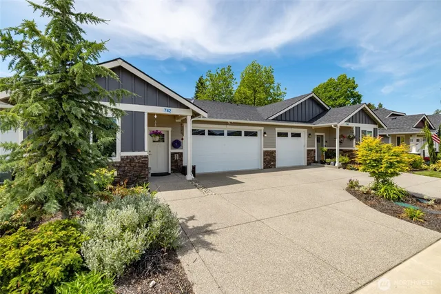 $571,500 | 742 Parkland Loop, Sedro-Woolley, WA 98284