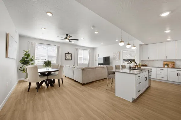 $360,000 | 206 South Chaparral Drive, Unit N 100, Hurricane, UT 84737