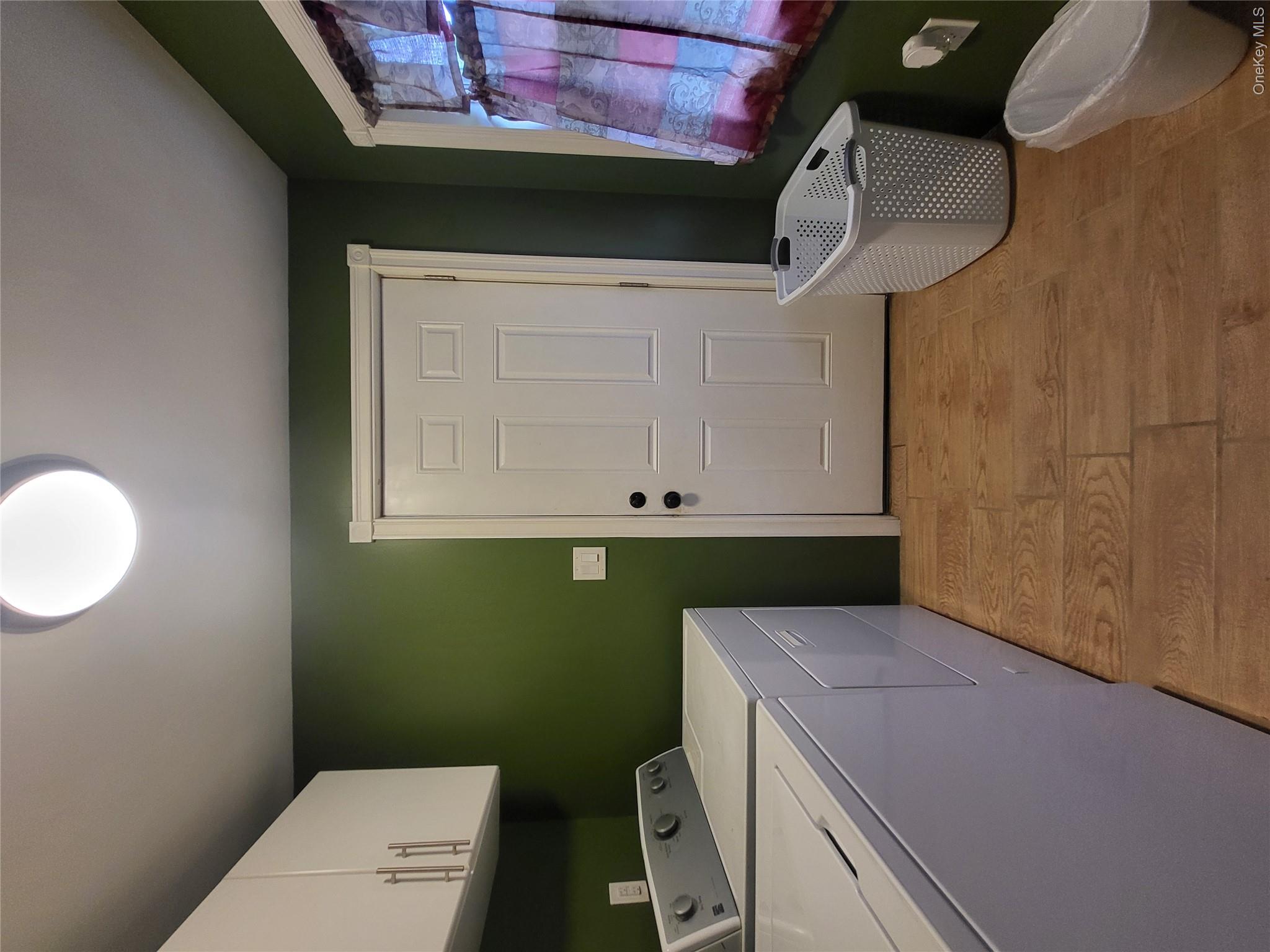 286 Dingle Daisy Road Monticello, NY 12701 - Photo 26 of 35 a bathroom with a bathtub sink and toilet