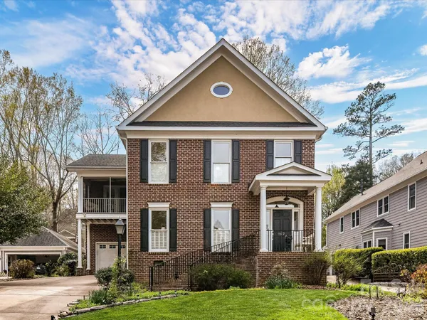 $995,000 | 207 Hobbs Street, Davidson, NC 28036