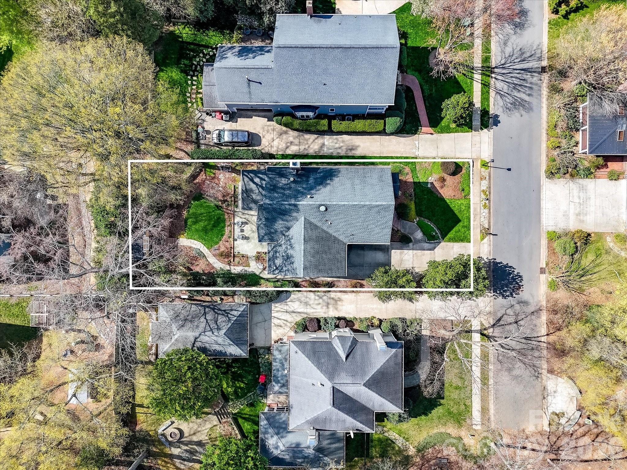 207 Hobbs Street Davidson, NC 28036 - Photo 37 of 40 an aerial view of residential houses with outdoor space