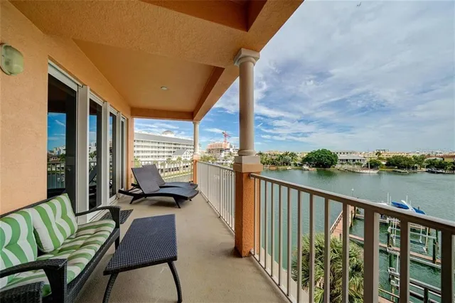 $2,500 | 530 South Gulfview Boulevard, Unit 401, Clearwater Beach, FL 33767