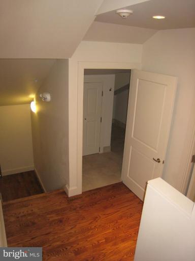 136 Main Street Annapolis, MD 21401 - Photo 10 of 19 Hallway