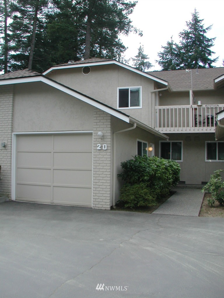 7740 196th Street Southwest, Unit 20 Edmonds, WA 98026 - Photo 2 of 25 Gallery Image 2